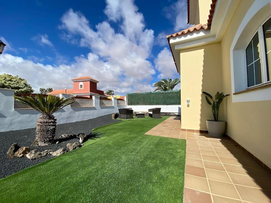 Comfortable Family House With Pool And Jacuzzi Costa De Antigua Kültér fotó
